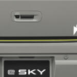 【画像】スズキ初の軽ＥＶ「eSKY」を自分らしく彩る！　スズキは純正アクセサリーで「近未来系」と「ポップ系」のふたつの顔を提案 〜 画像16